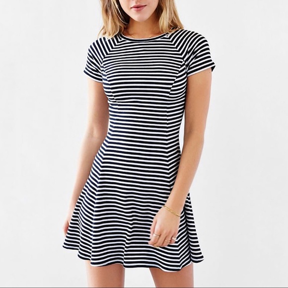 BDG Jackie Black and White Stripe Flare Ribbed T-Shirt Dress Size M